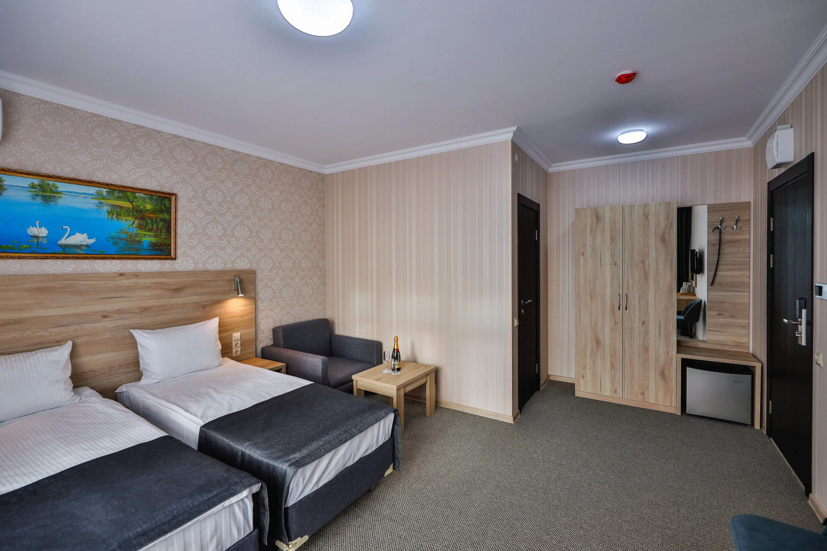 Отель Версаль