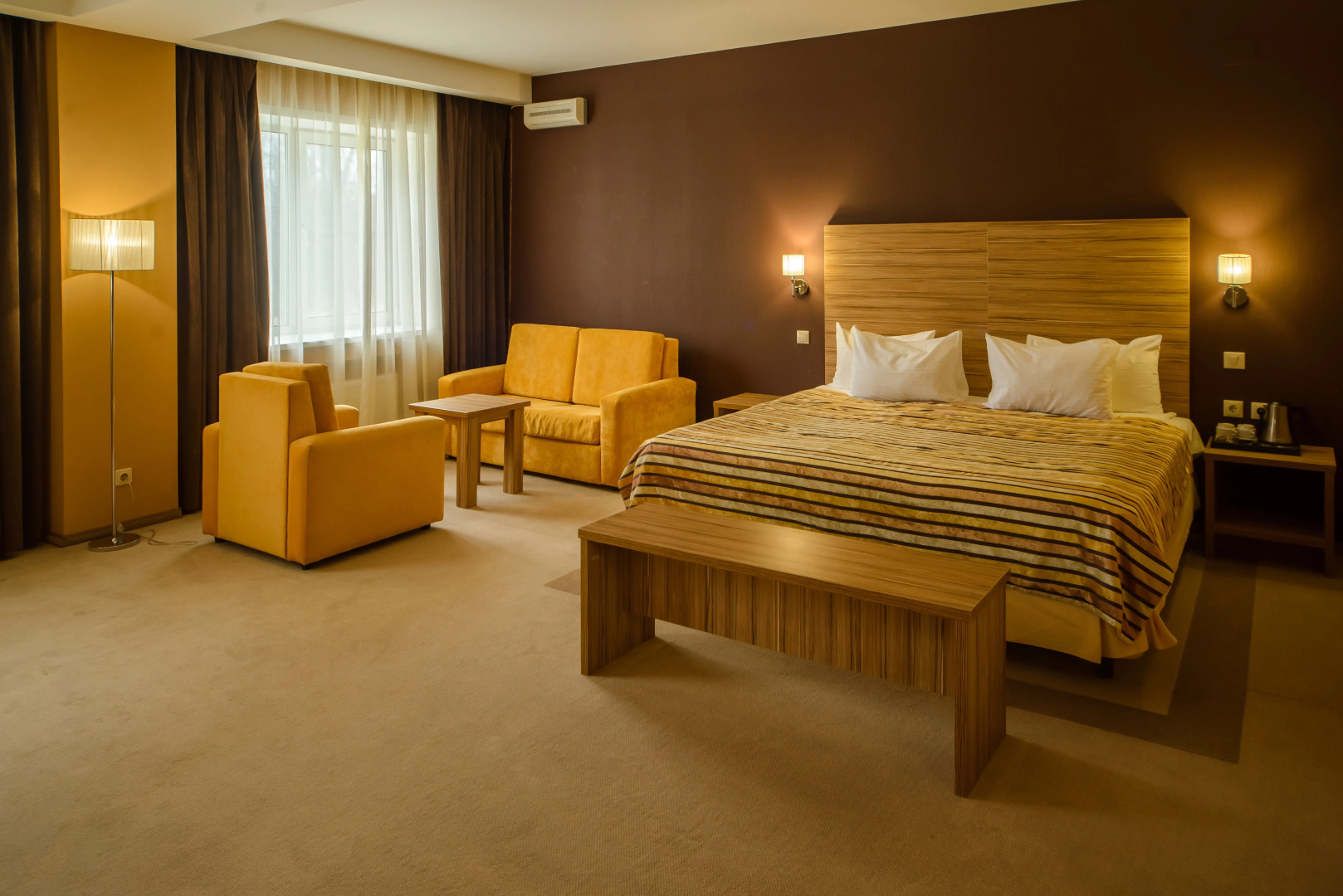 Отель Аврора