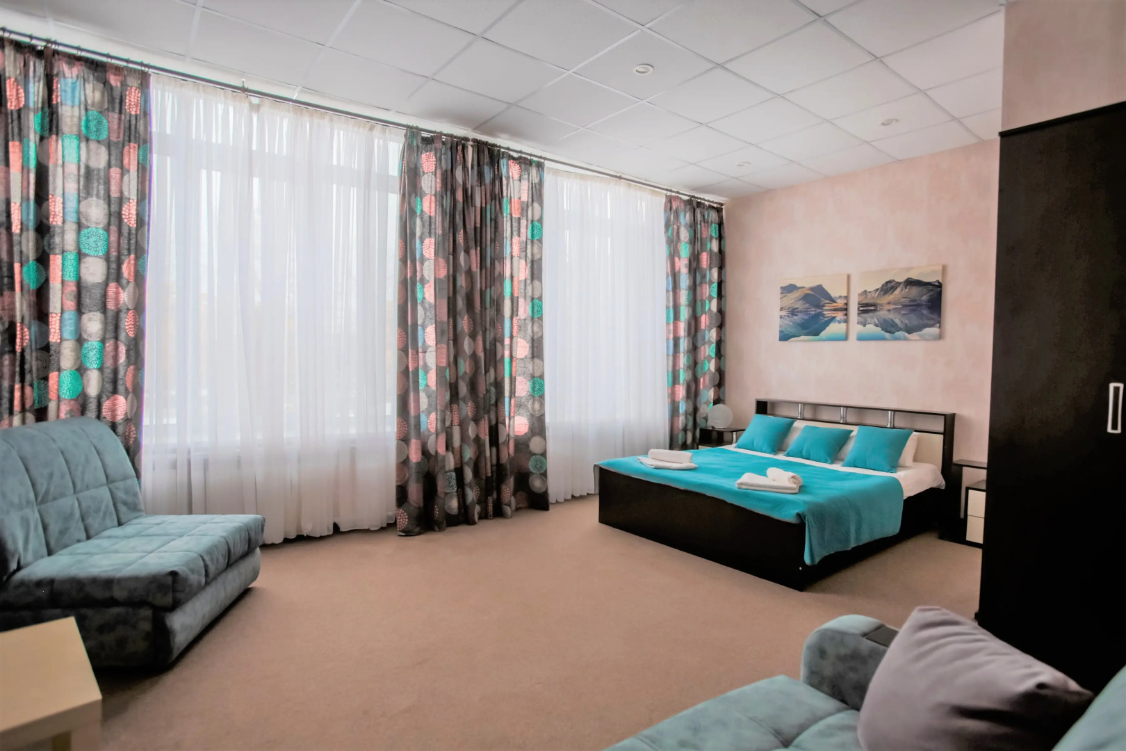 Отель Ромар