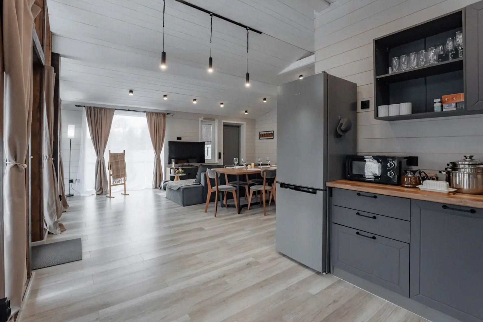 Гостевой дом Дома Река для семейного отдыха