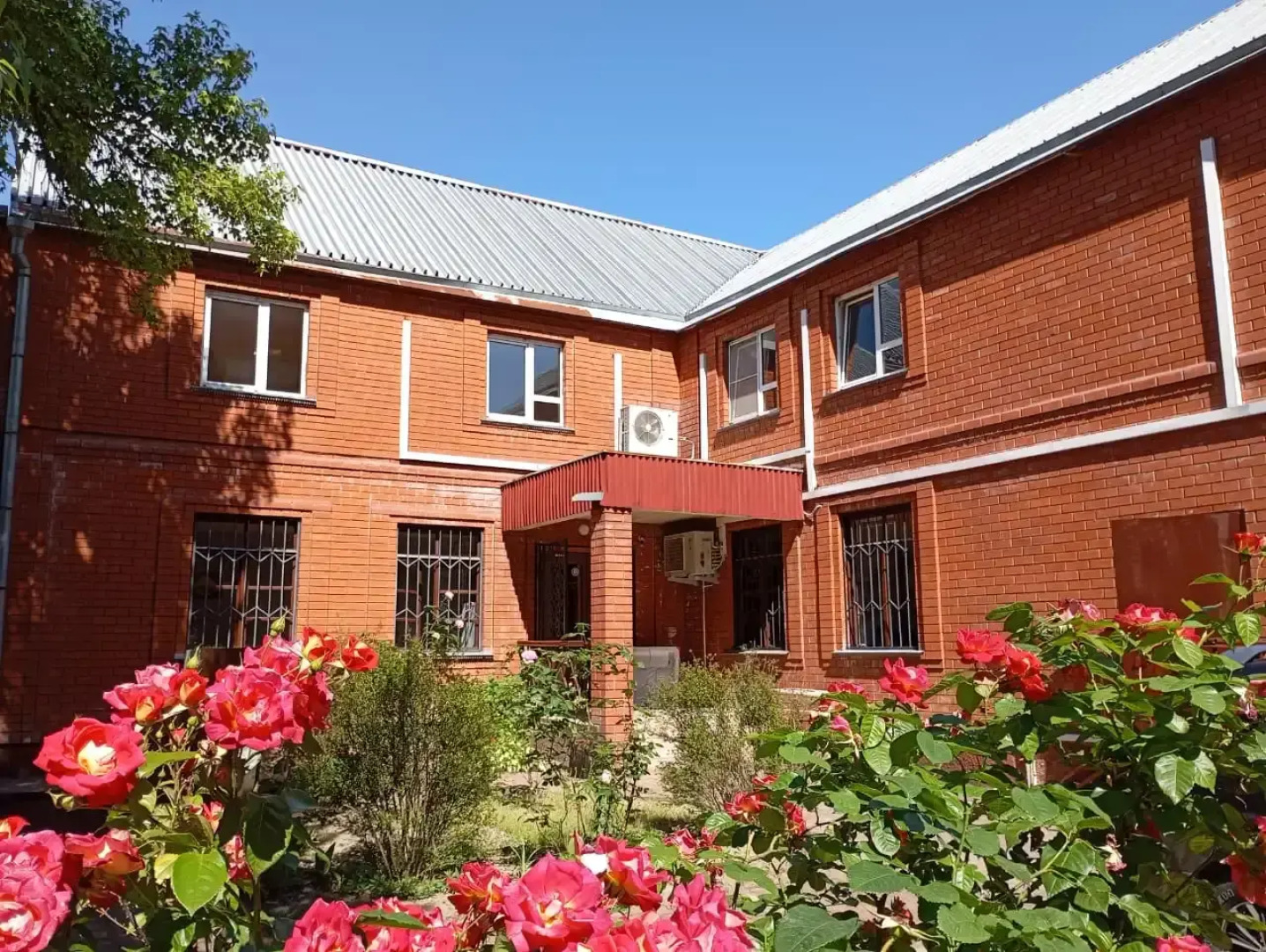 Отель Аквариум