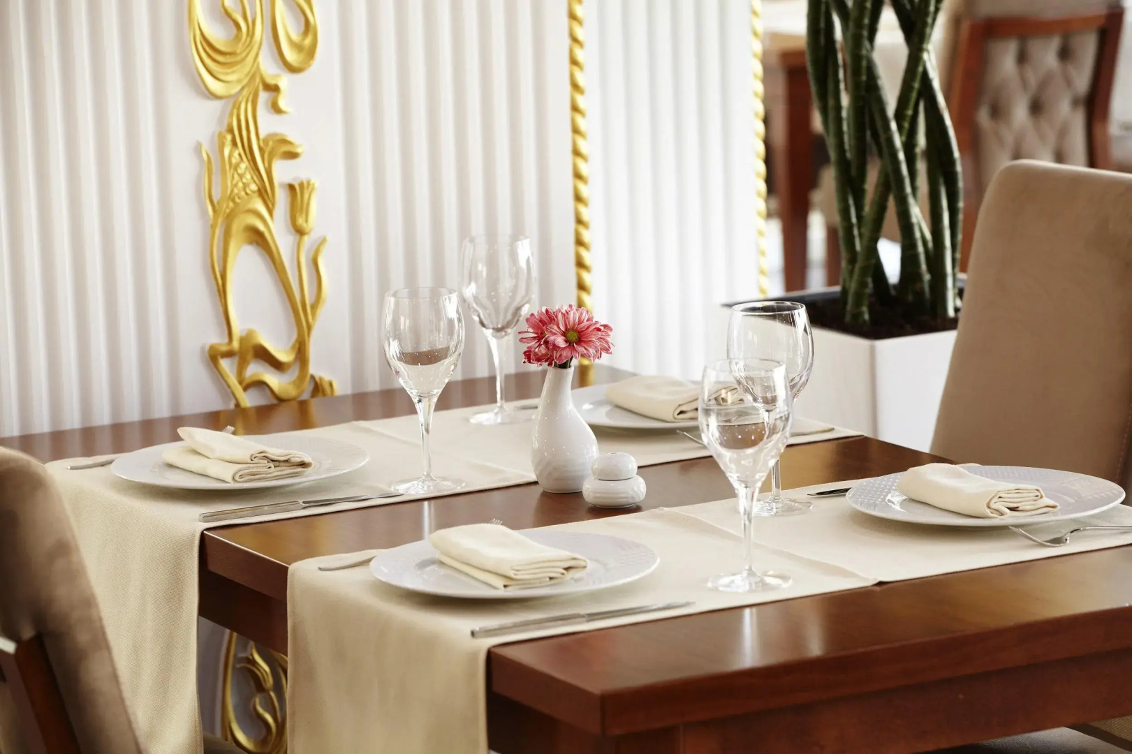 Отель Graaf Hotel