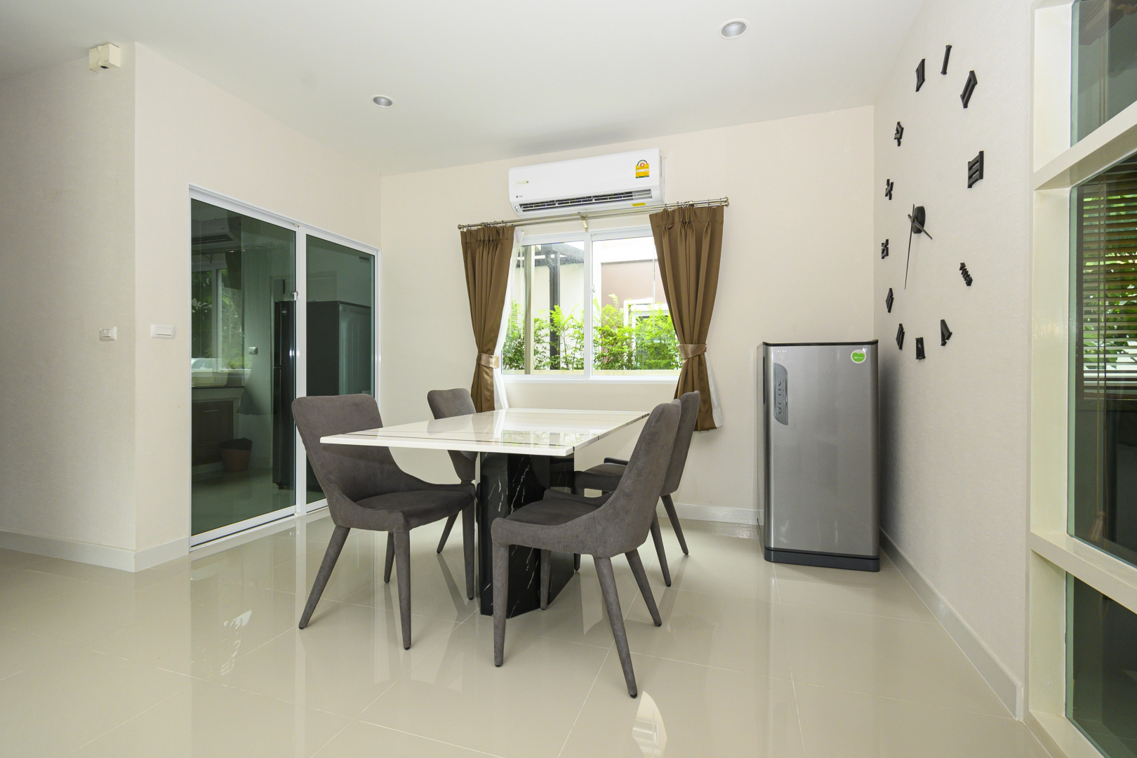 4 BR Saransiri Villa 2#l Pool Gym Garage Netflix	
