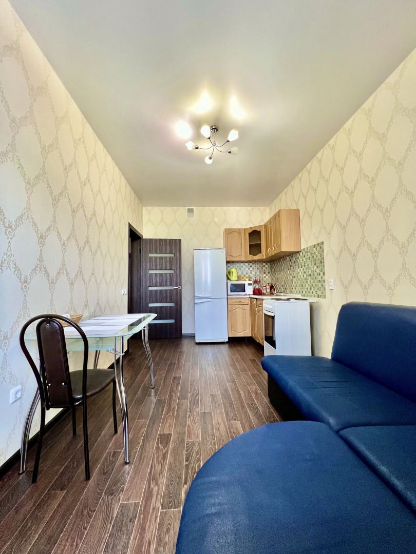 Апартаменты Космонавтов 215