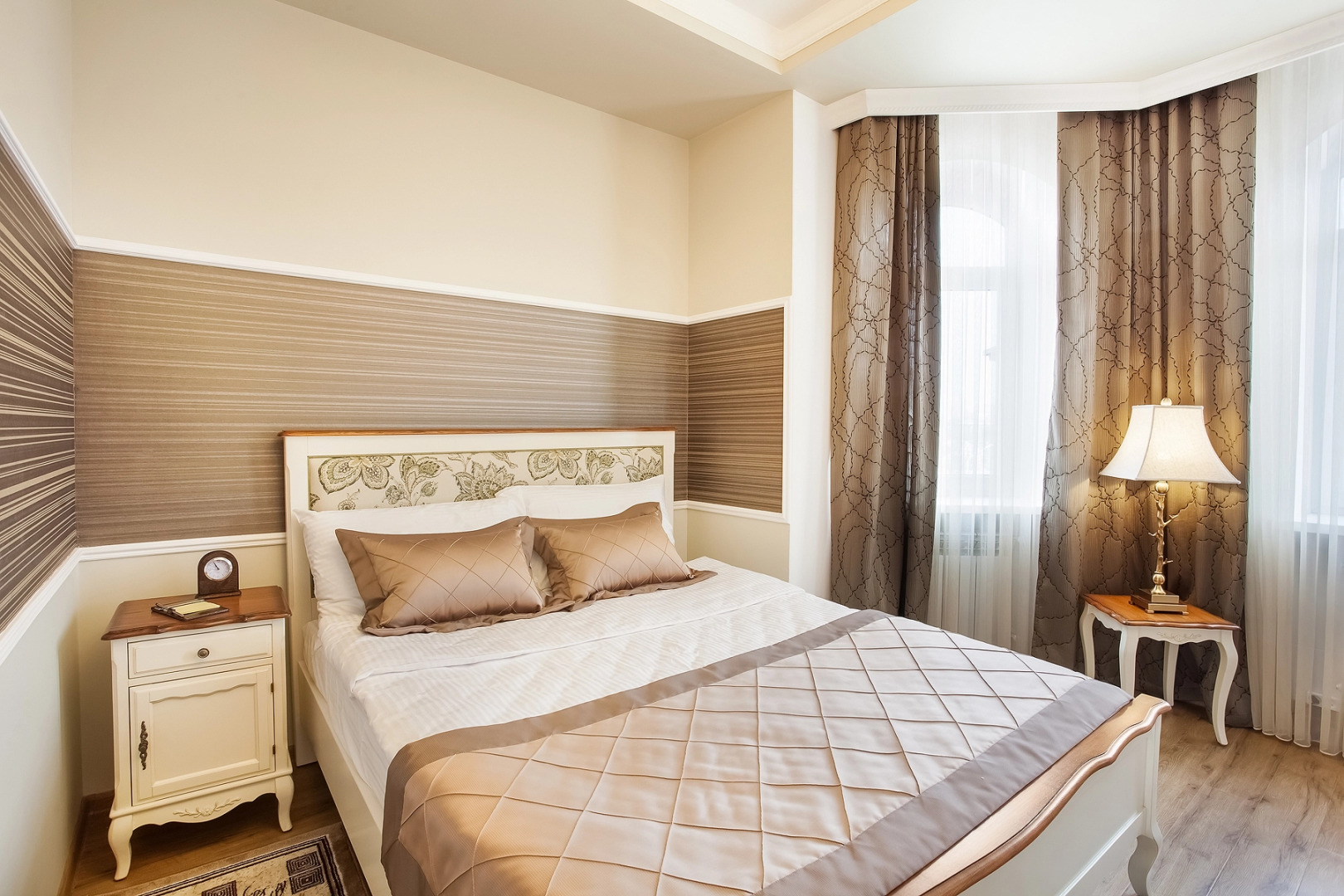 Отель Кристэлла