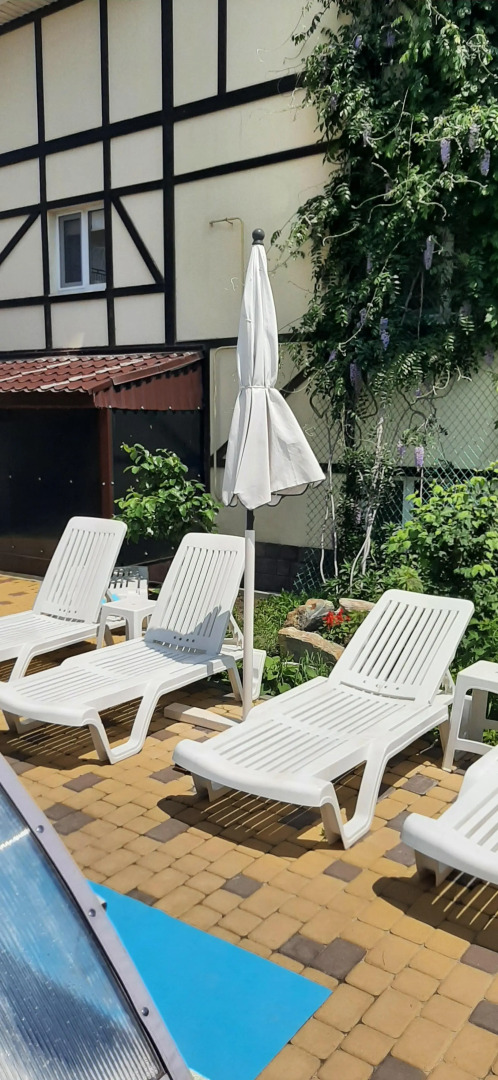 Guest House on Aivazovskogo 38