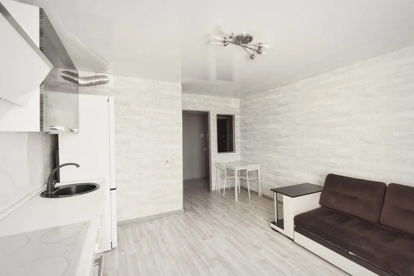 Апартаменты Пичугина 6 (4)