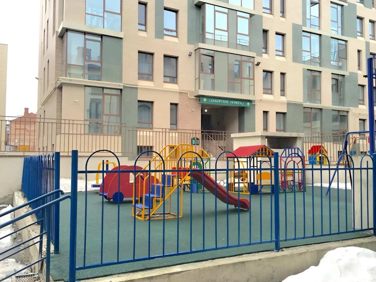 Апартаменты на Баумана 12