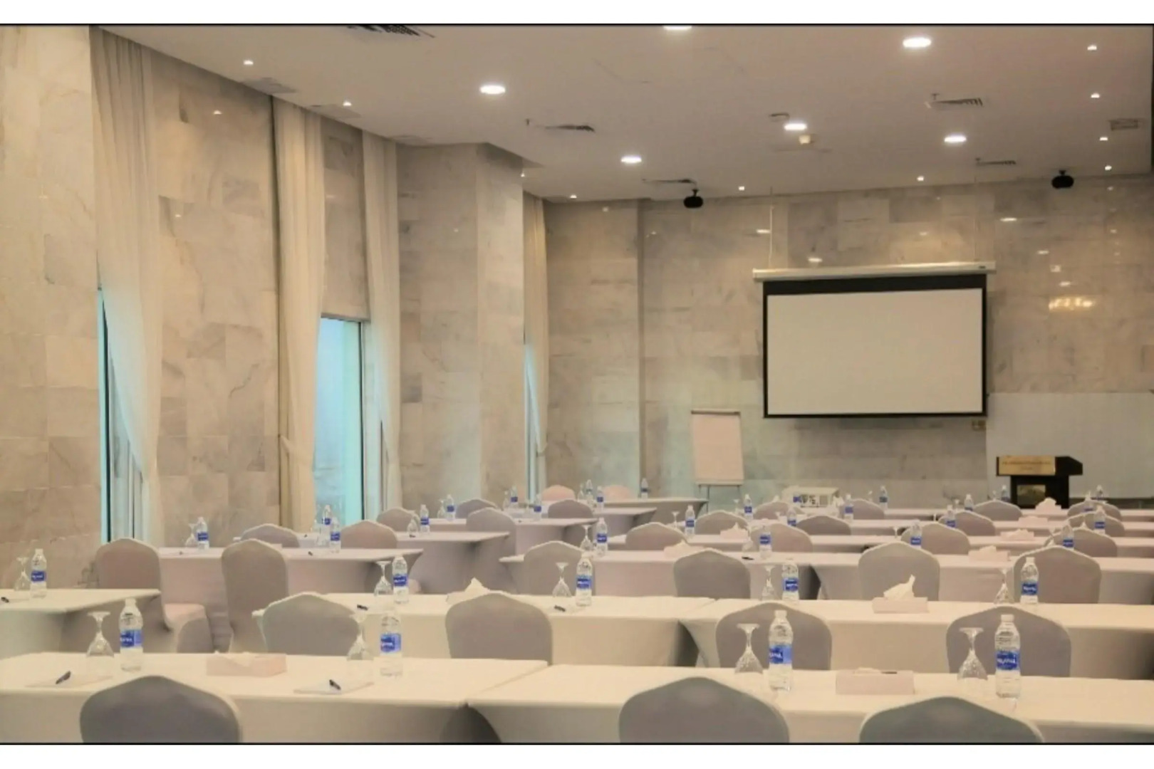 Grand Majestic Hotel