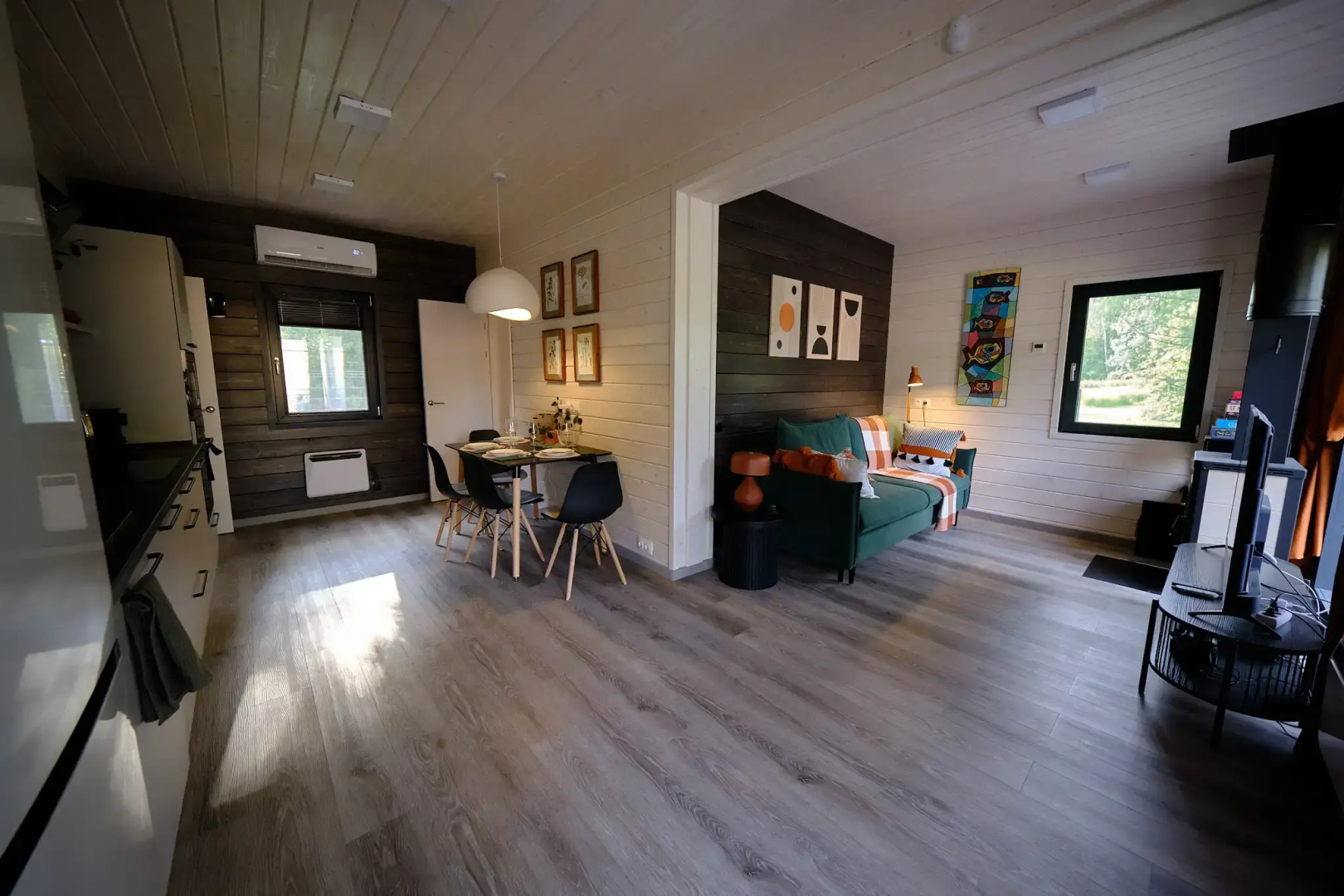 Частный дом Коттедж Шапки Дача Hygge с камином