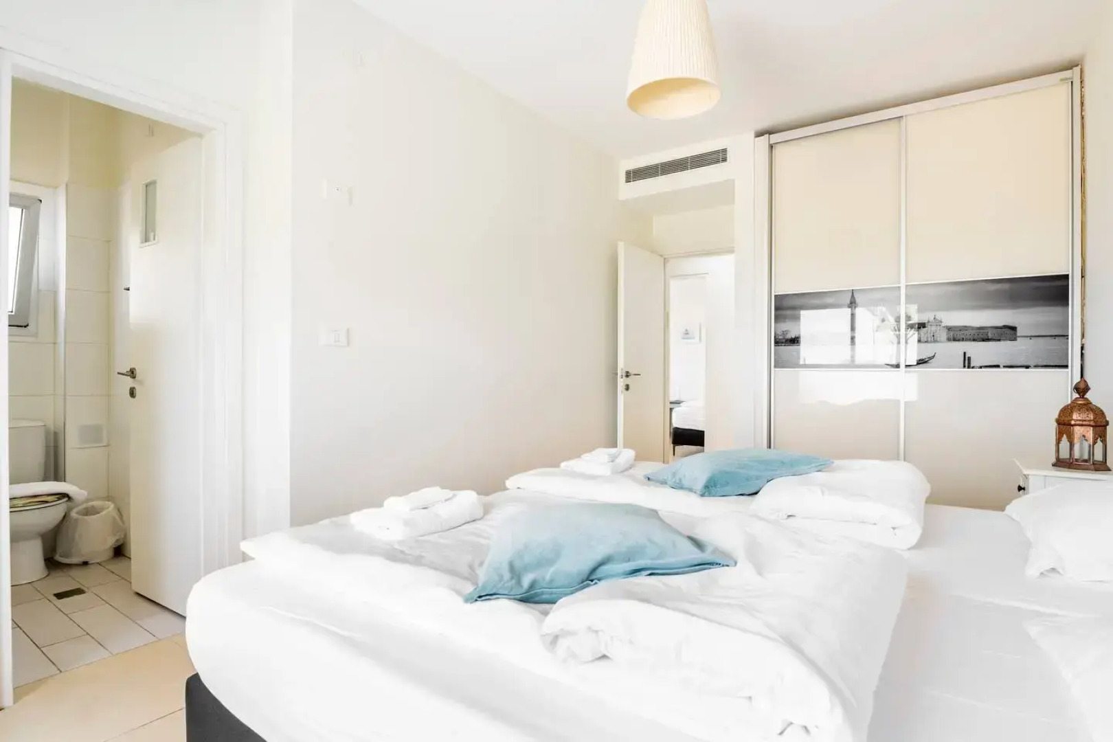 Квартира GW002 Gugel Waves Amazing Seaview & Garden Family Apartments