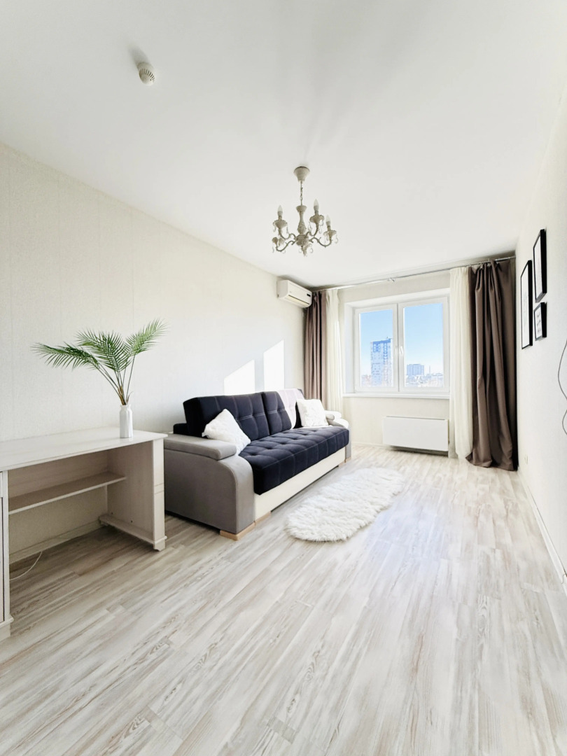 Апартаменты Шикарные трёхкомнатные в центре города вблизи Мамаева Кургана