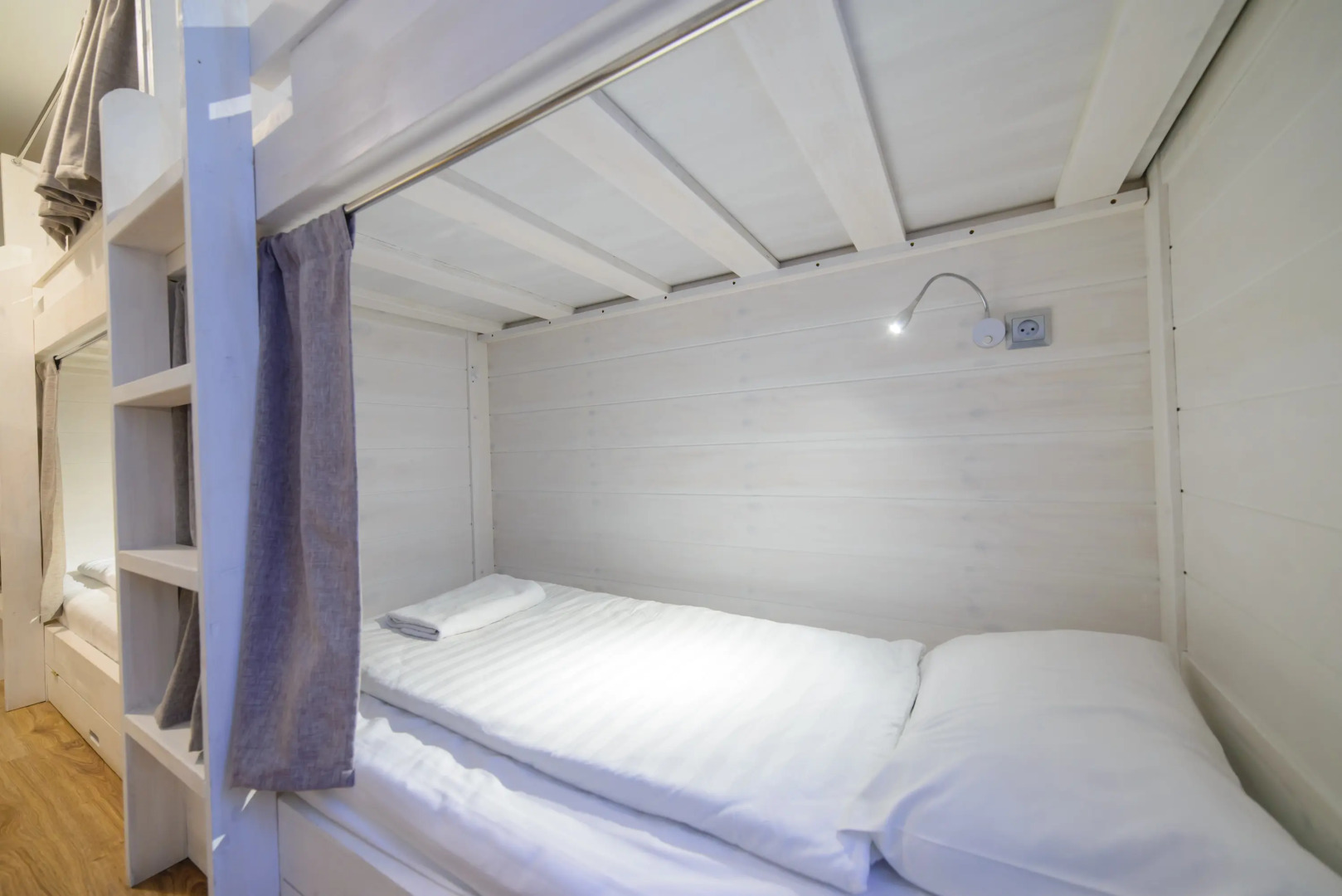 Хостел Изба