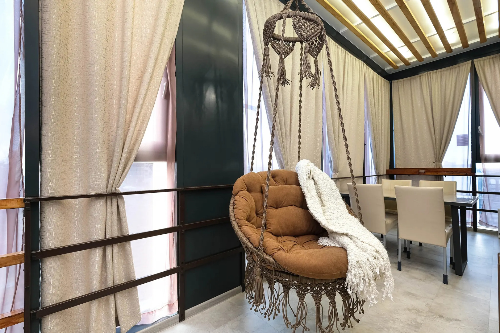 Квартира Премиум-класса Лучшая Локация Огромная Лоджия Панорама на Обь Парковка у Лифта