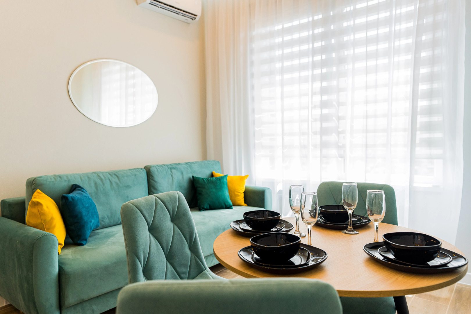 Апартаменты Класса Люкс С Дизайнерским Ремонтом От LetoApart