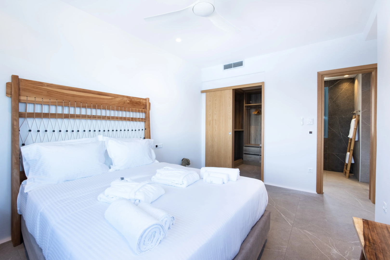 Вилла Myko Private Heated Pool on Beach