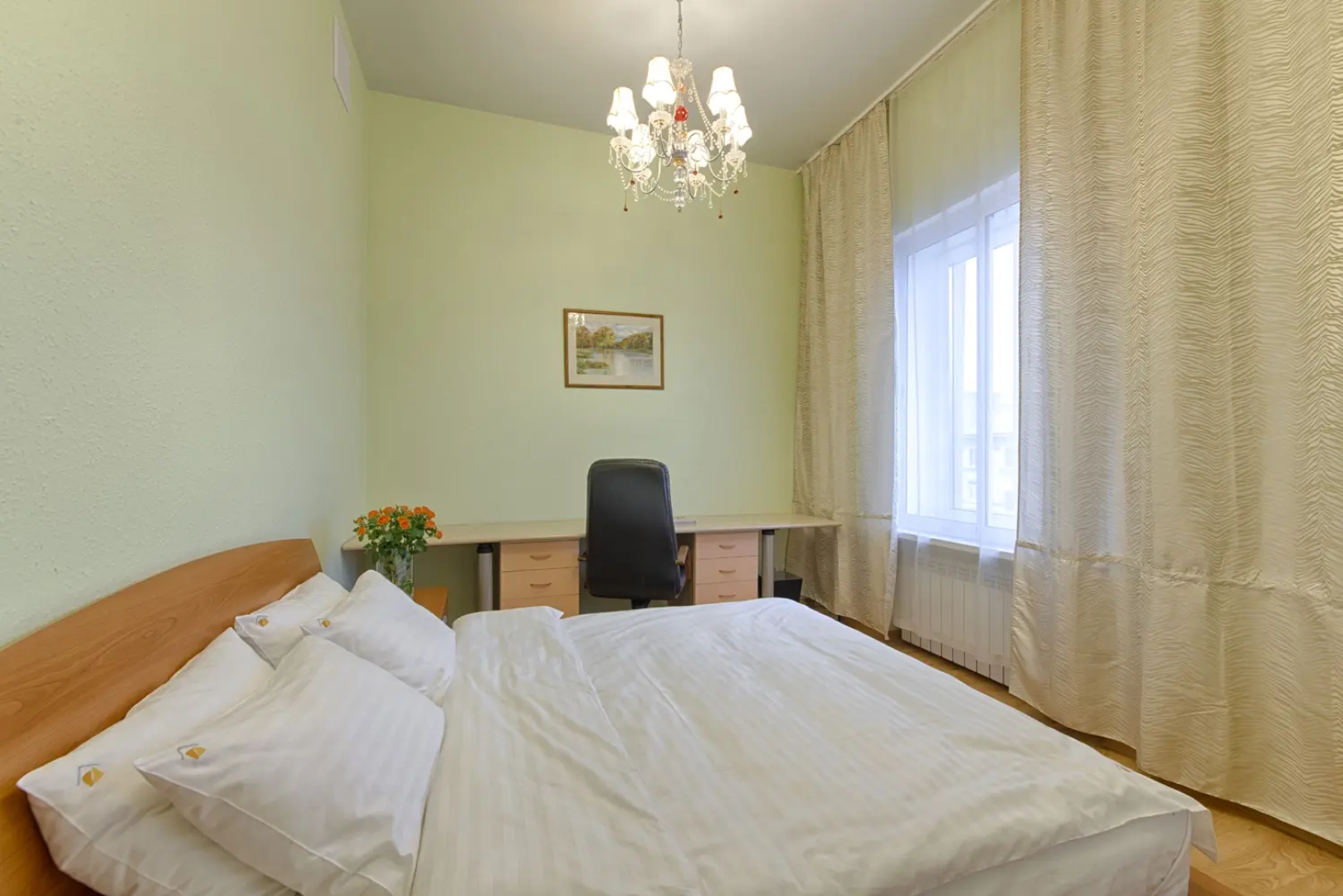 Апартаменты 3-комнатные HomeApart пр-т Независимости, 13