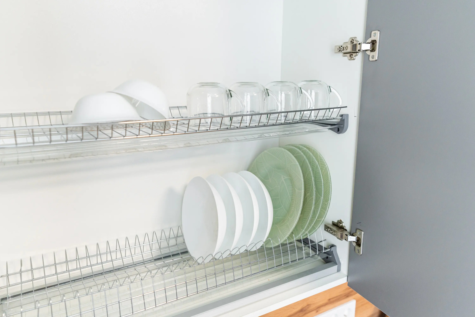 Апартаменты в Нoвоpоccийcкe c Дизaйнерcким Рeмoнтoм 1