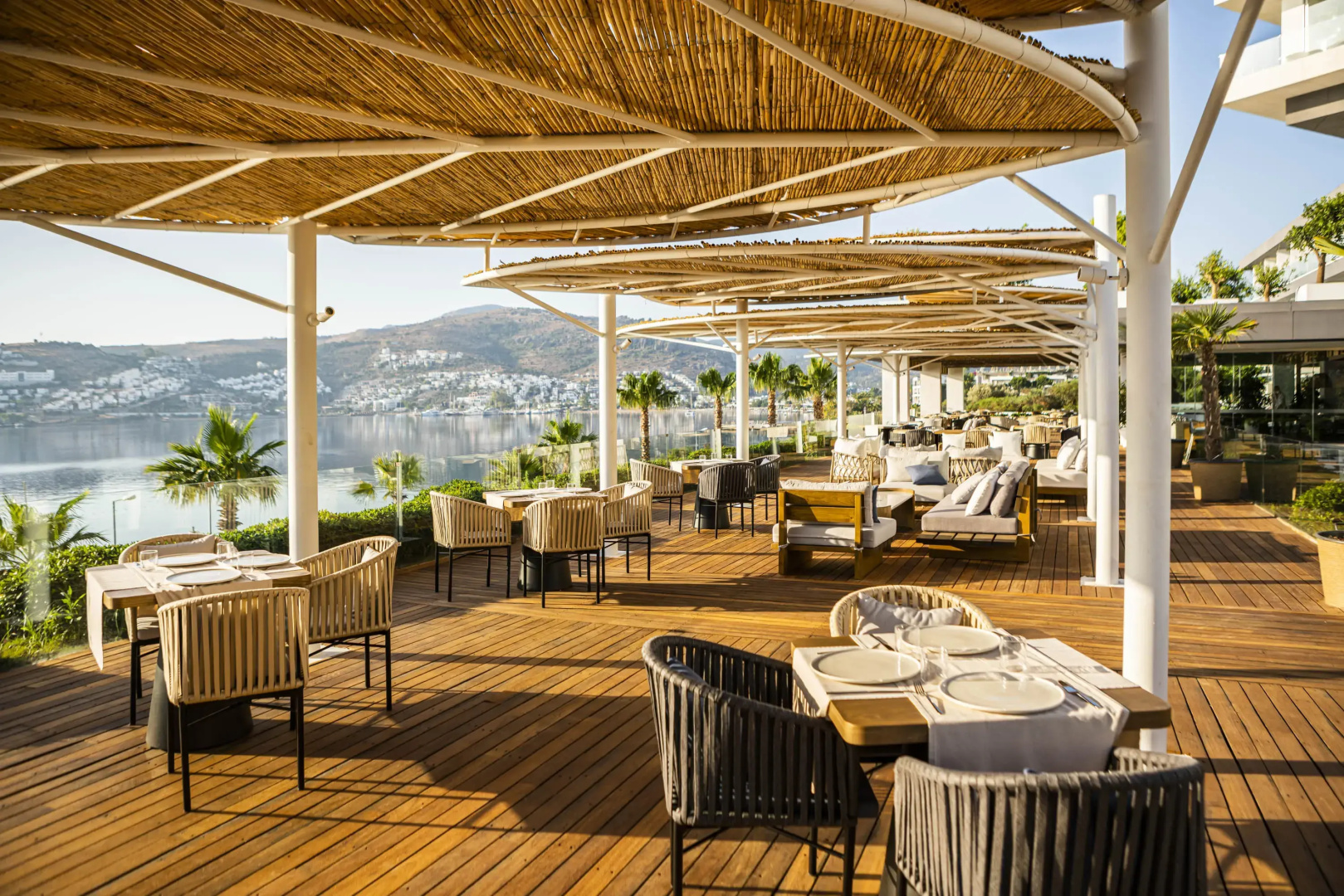 Отель Cape Bodrum Luxury Hotel & Beach