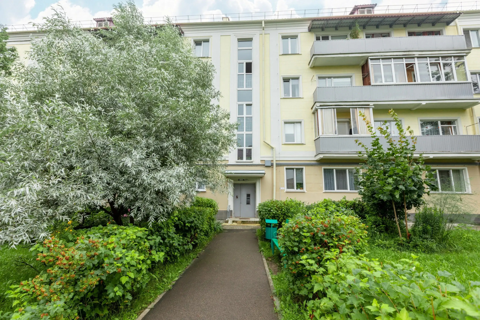 Апартаменты около Музея истории МАЗ