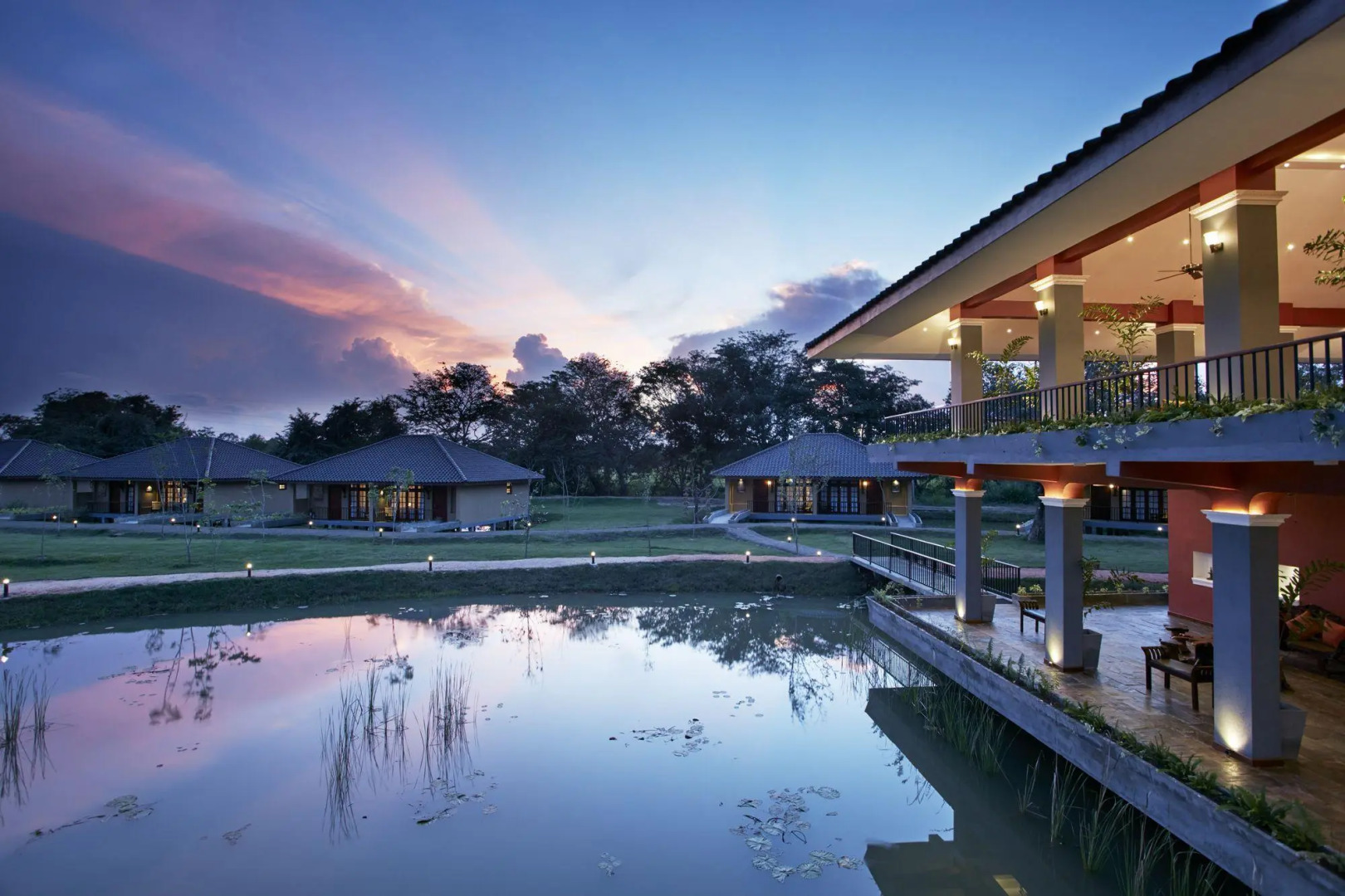 Отель Seerock The King's Domain