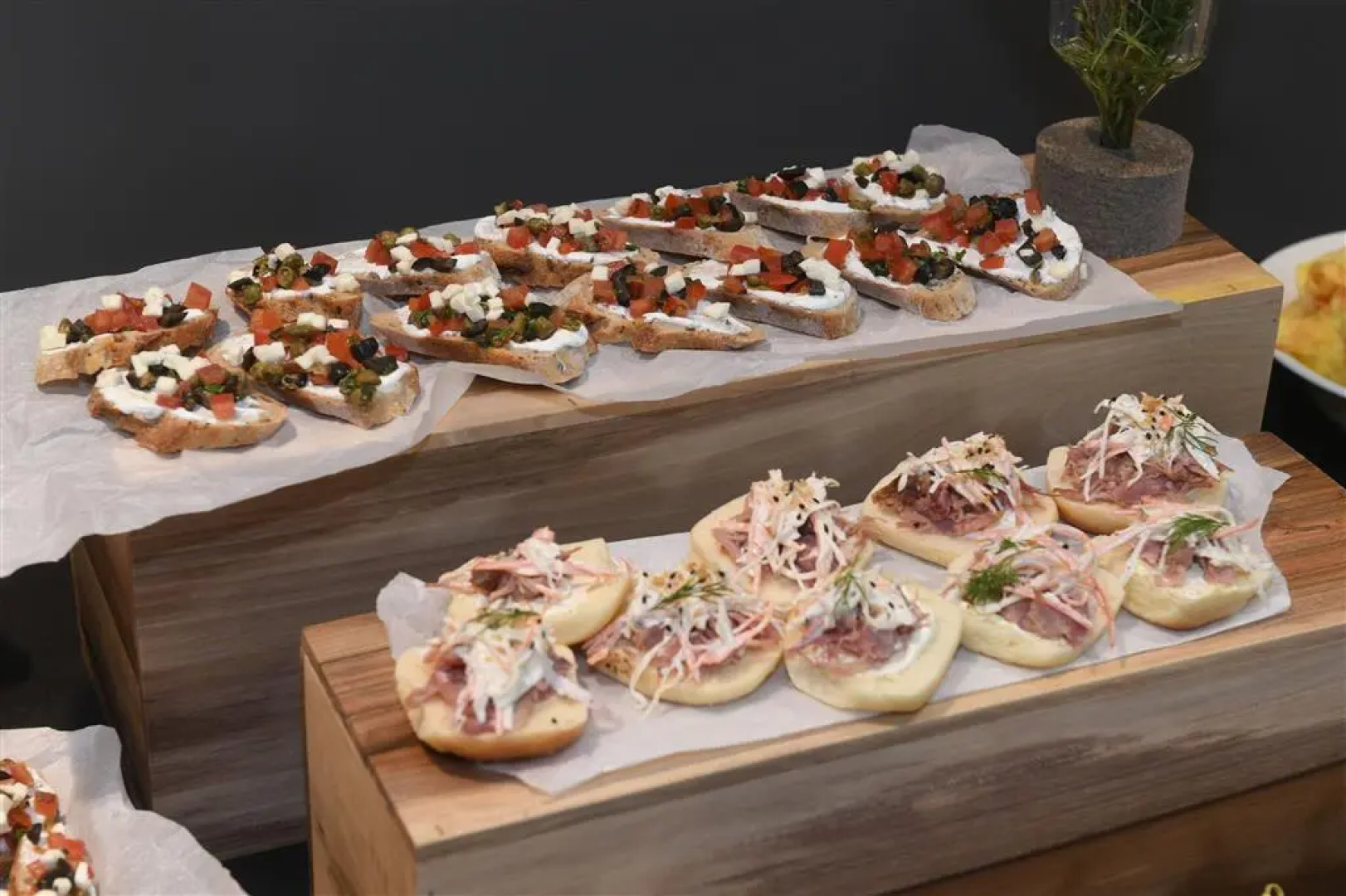 Отель Mona Plaza