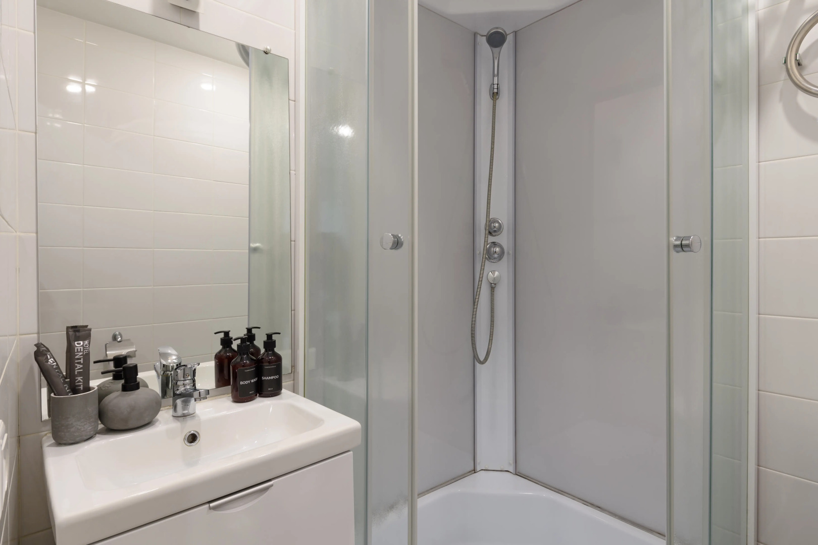 Апартаменты KrasLoft на Взлётной на 4 гостей