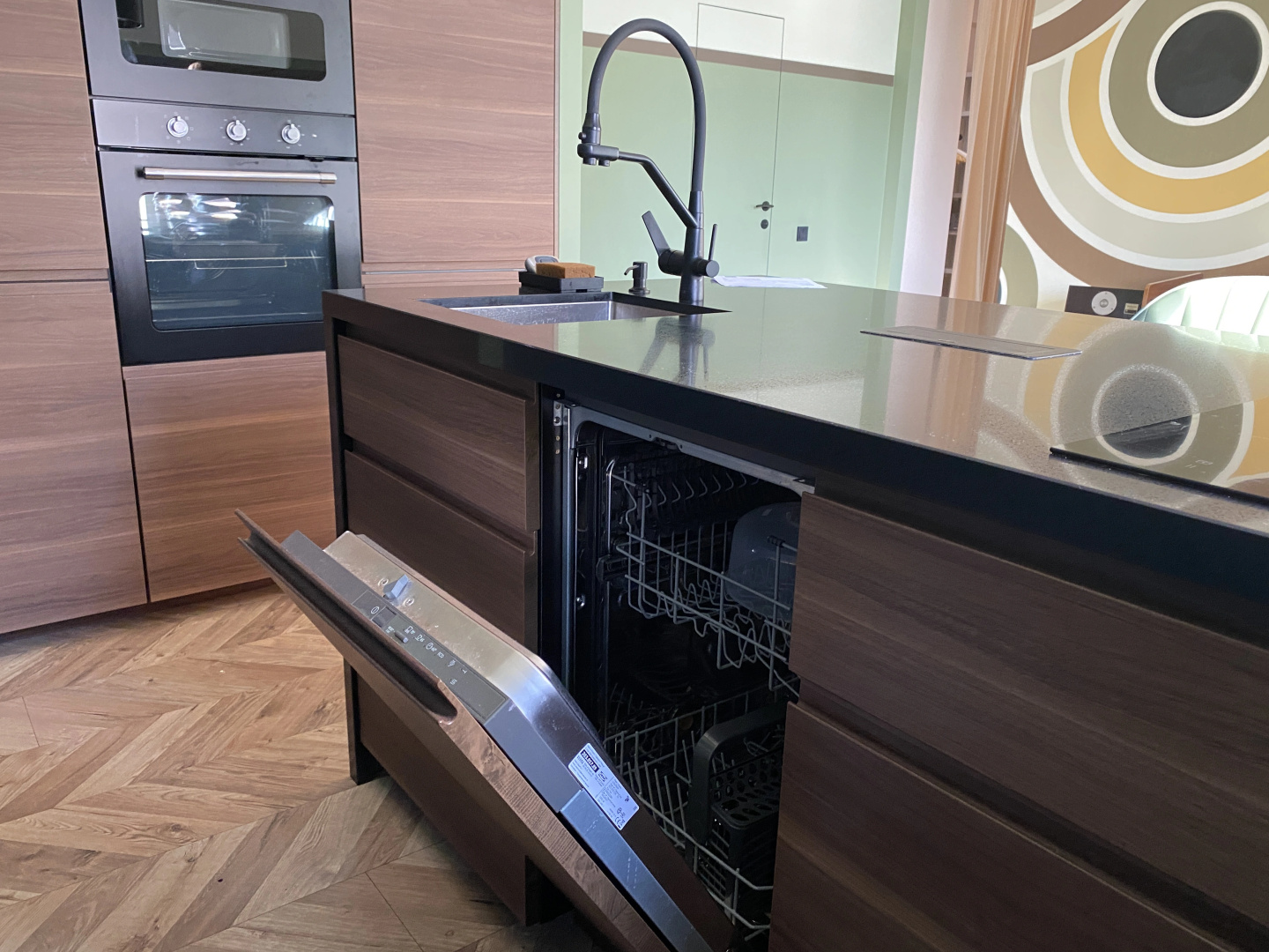 Апартаменты Mid-Century Modern Home