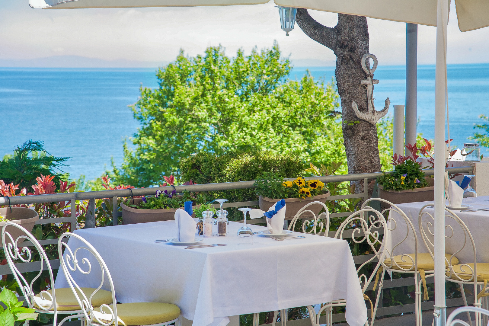 Отель Panorama Suites & Spa Adults Only