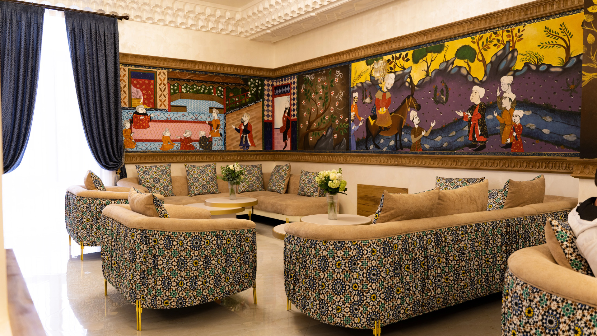 Отель Kohinur Plaza