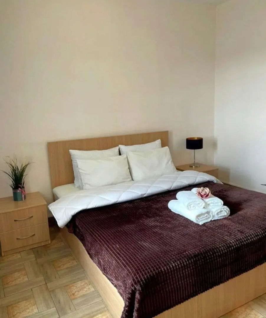 Квартира студия GoldApart на Университетской набережной 46