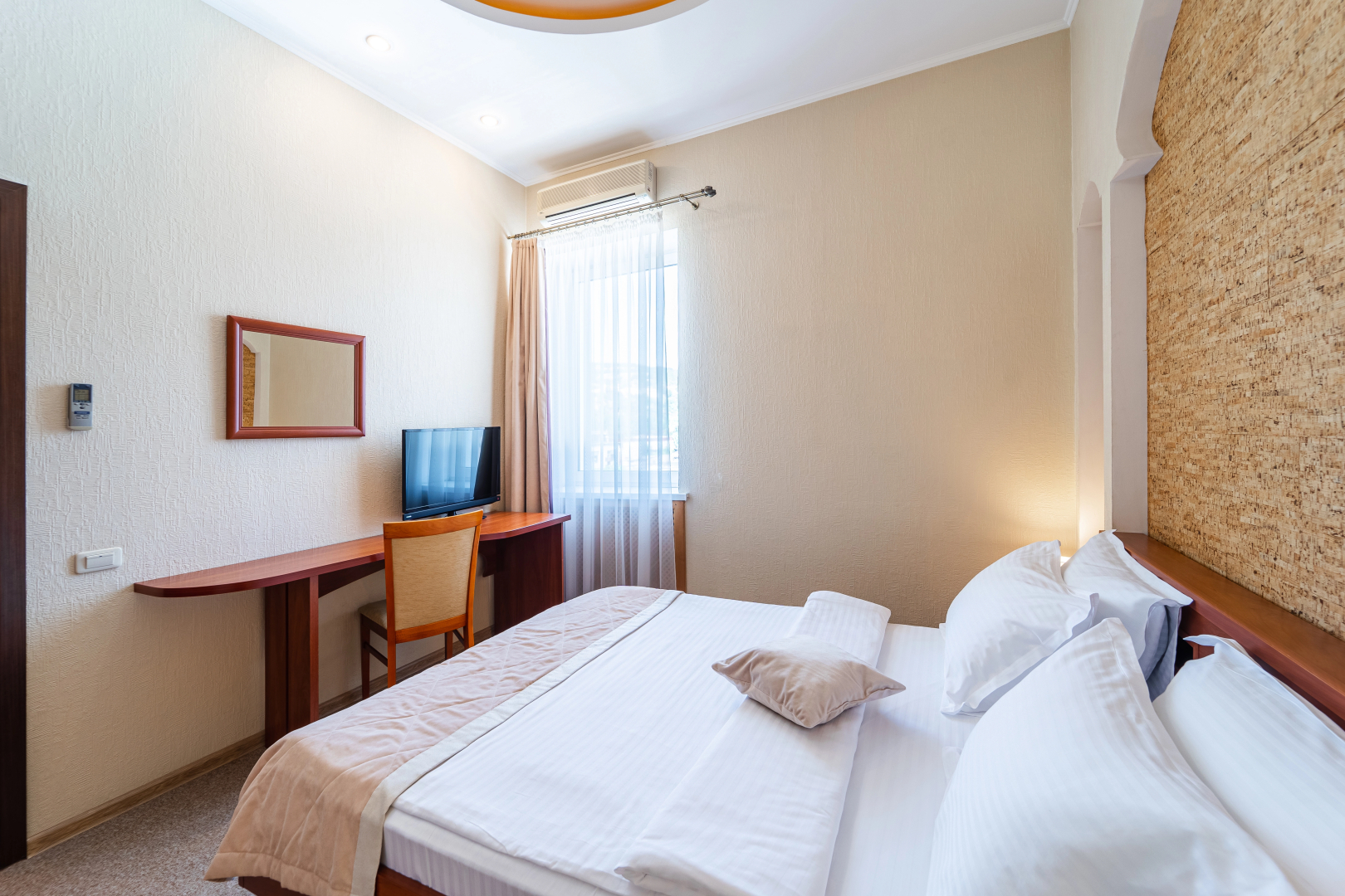 Отель Даккар