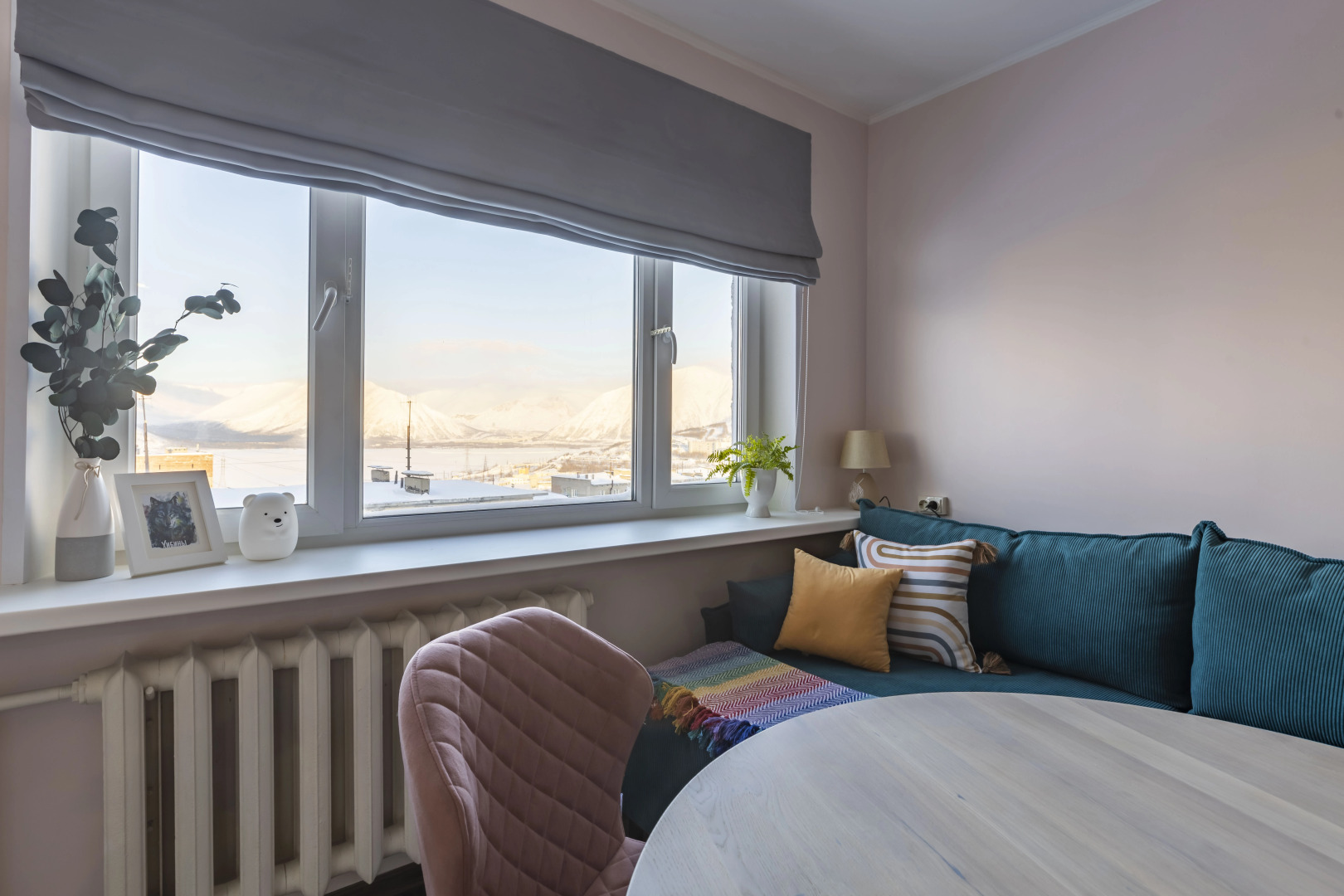 Квартира 2-комн с видом на озеро и горы