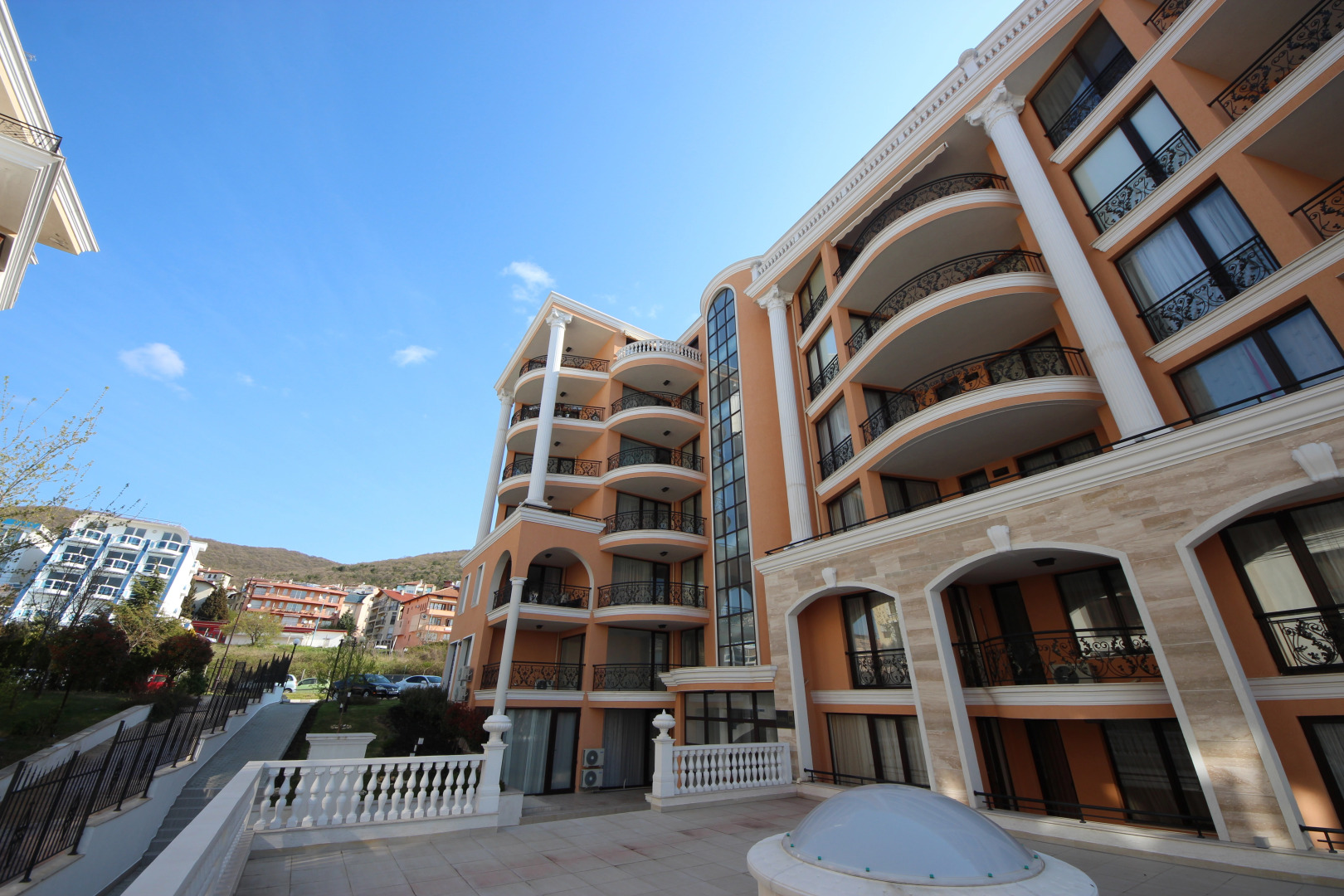 Апарт-отель Admiral-Menada