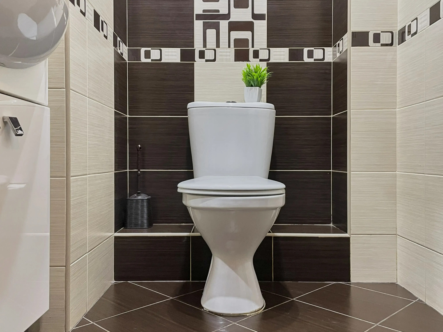 Апартаменты Шикарная двухкомнатная квартира с раздельными комнатами и балконом