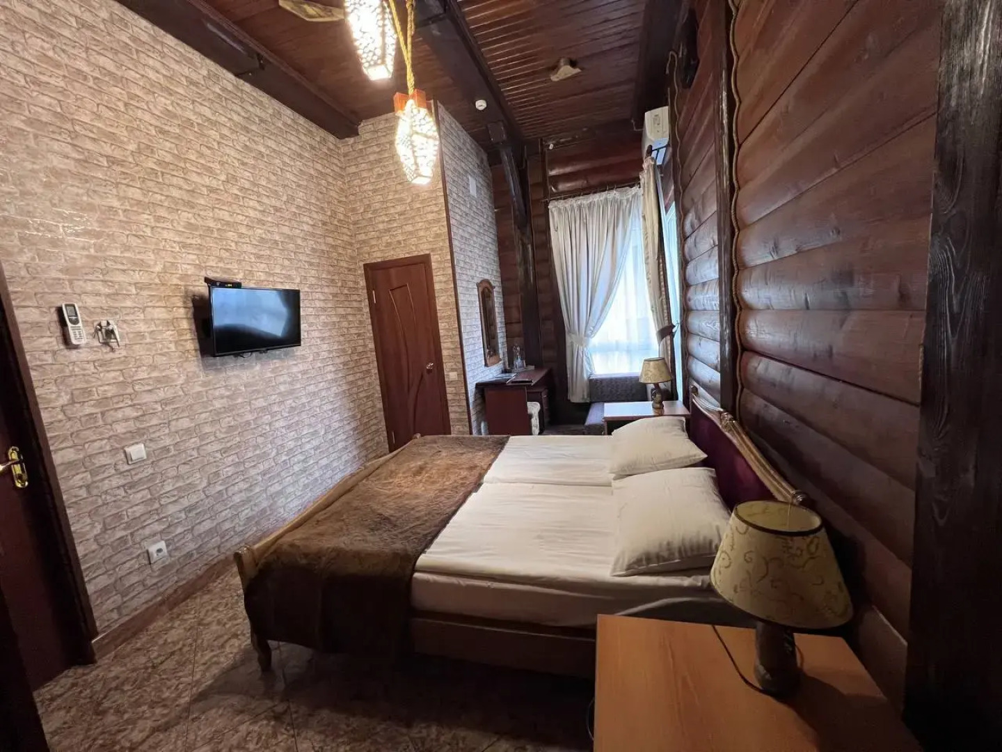 Отель Викинг