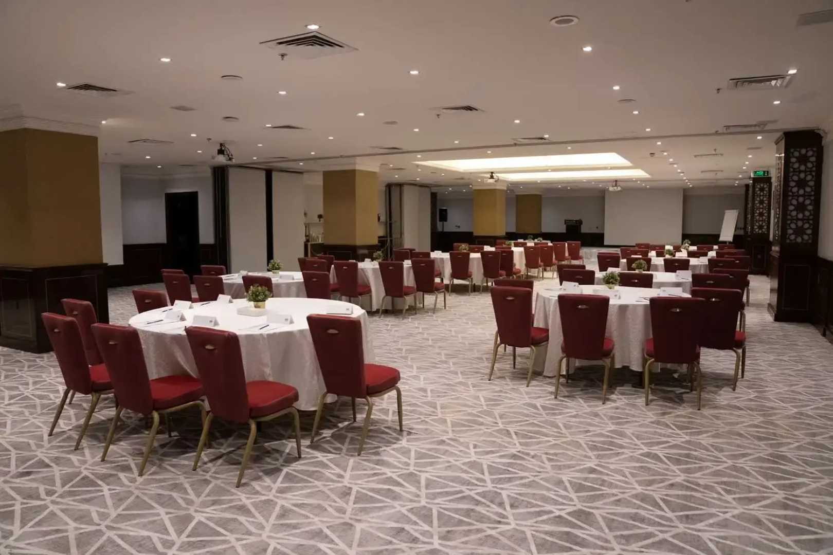 Отель Golden Tulip Buraidah