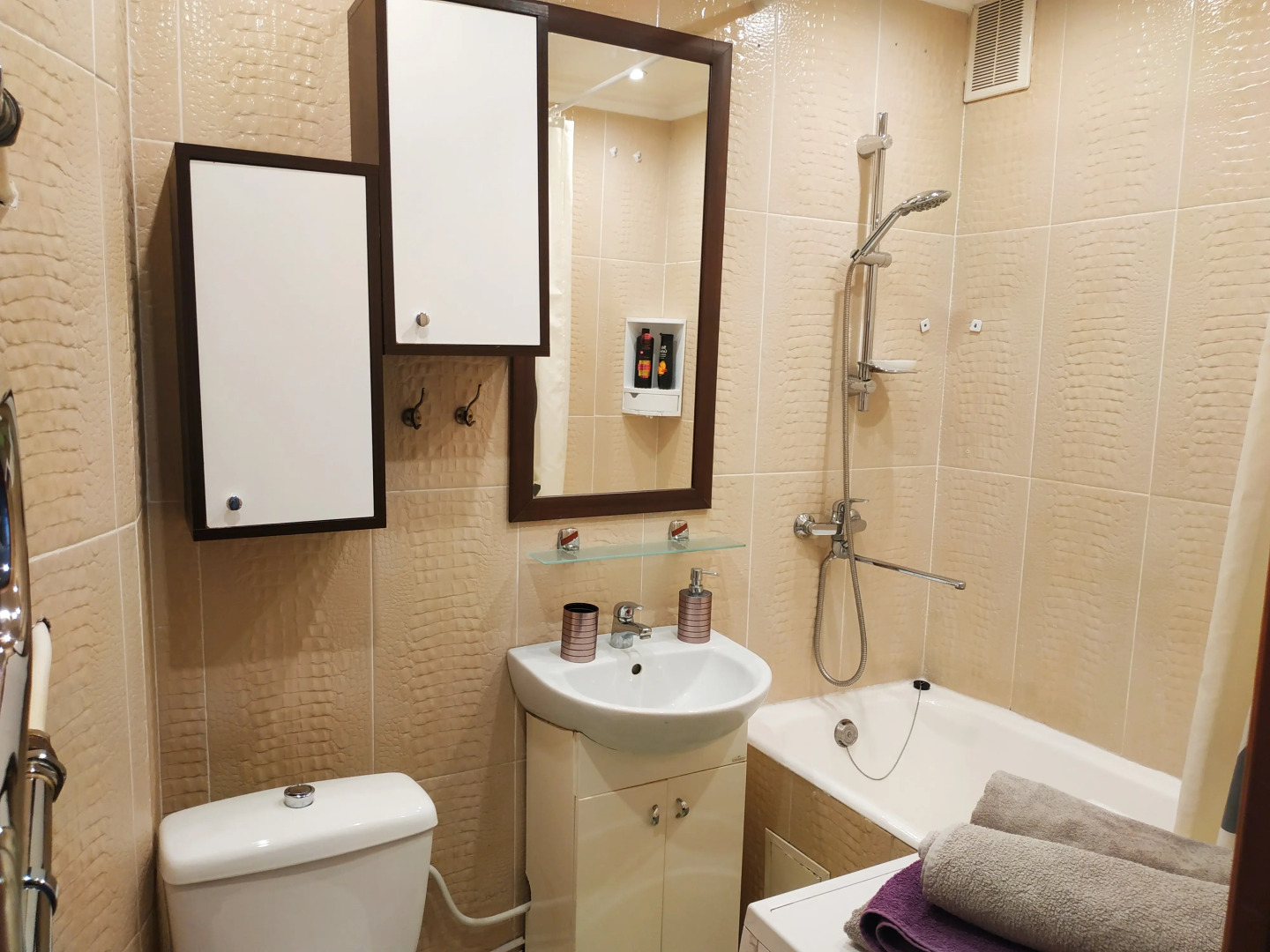 Апартаменты Центр 3 изолированных комнаты