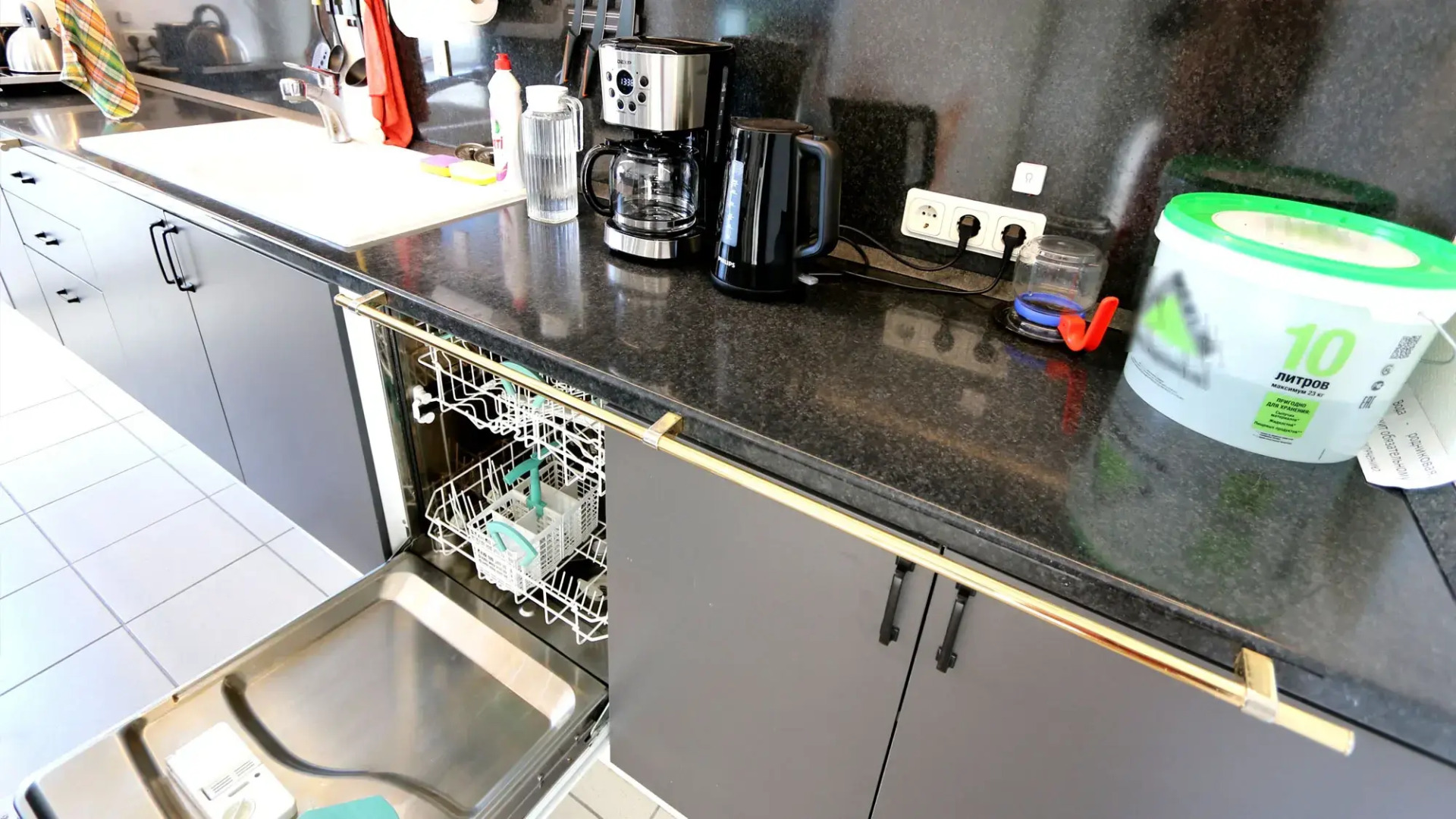 Квартира Просторная квартира с сауной рядом