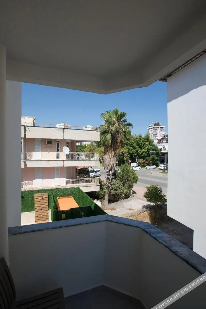 Hotel Pure Blanche Lara