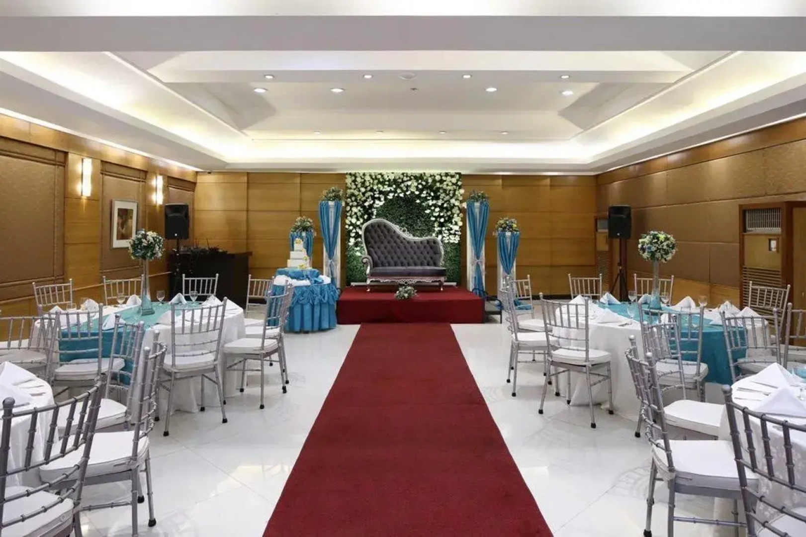 Отель City Garden Suites Manila