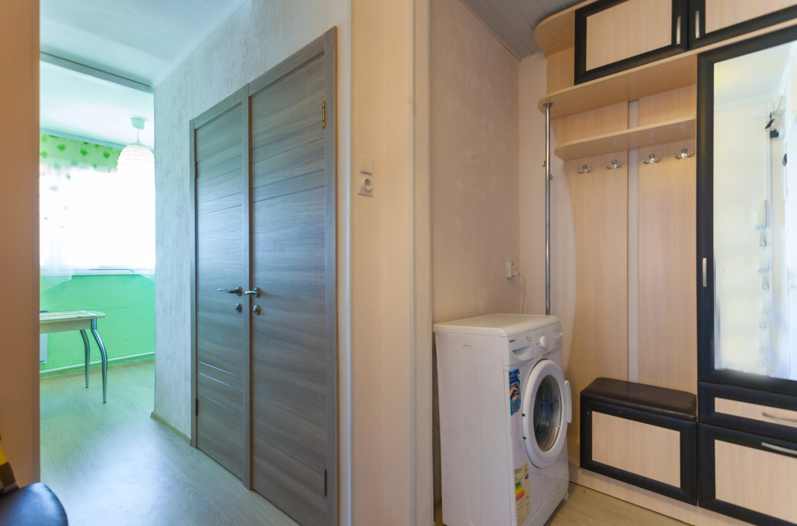 Апартаменты на Аллее Поликарпова 8