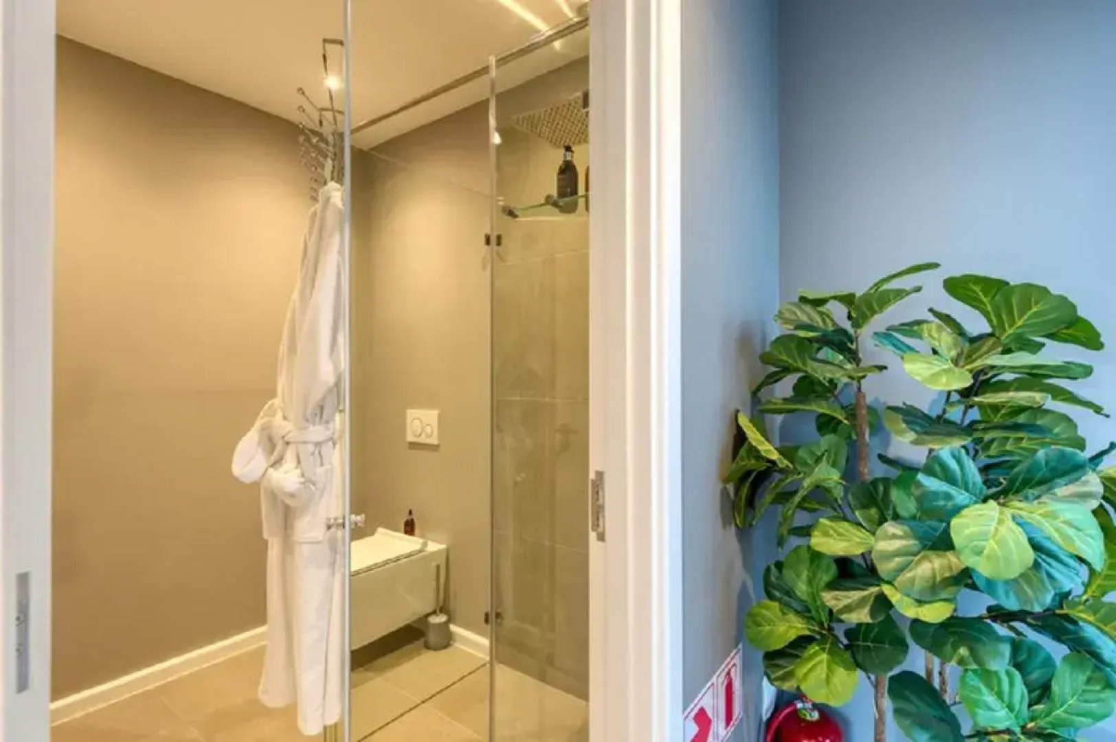 Отель Crown on the heads