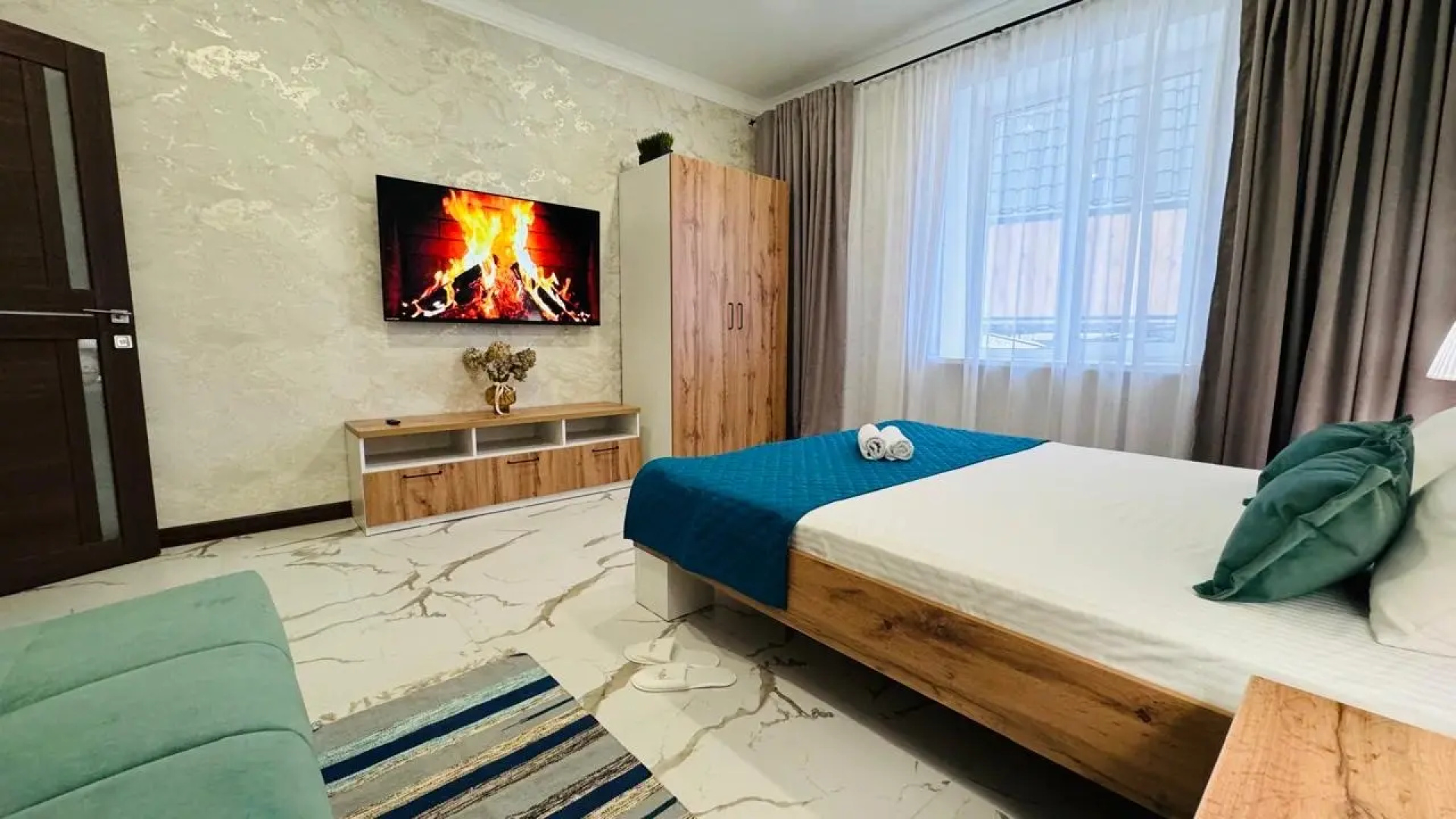 Гостевой дом LakeSide Big House
