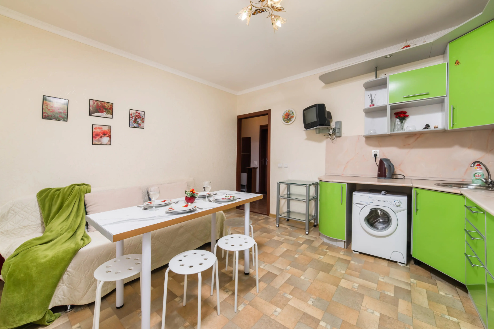 Апартаменты on Karieva