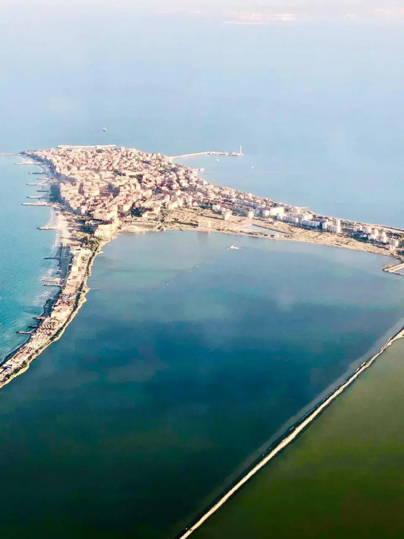 Апартаменты с видом на море рядом с пляжем