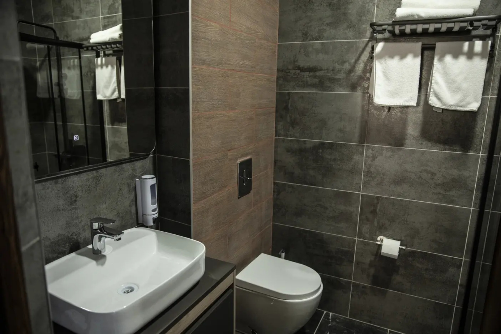 Отель Мона Лиза