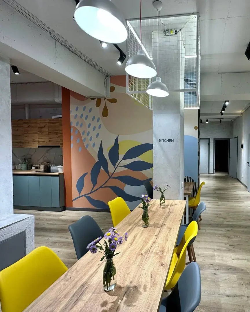 Хостел izzzi hostel Bishkek