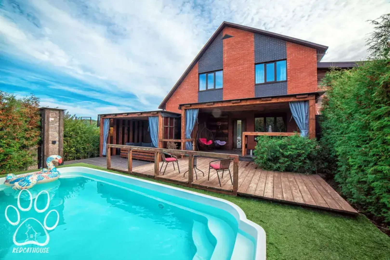 Частный дом Рыжий Кот RedHouse