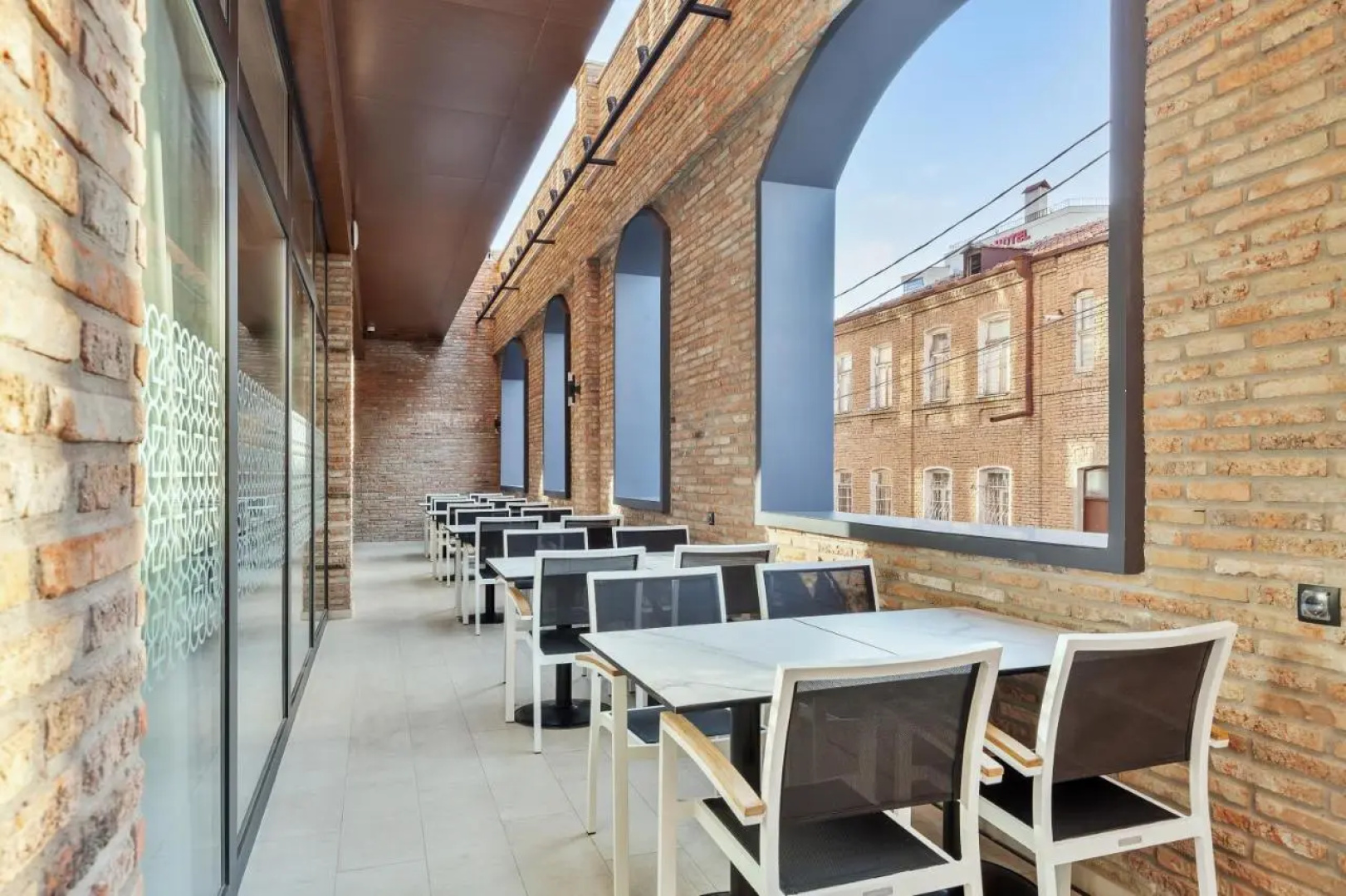 Отель Clocks Hotel Tbilisi